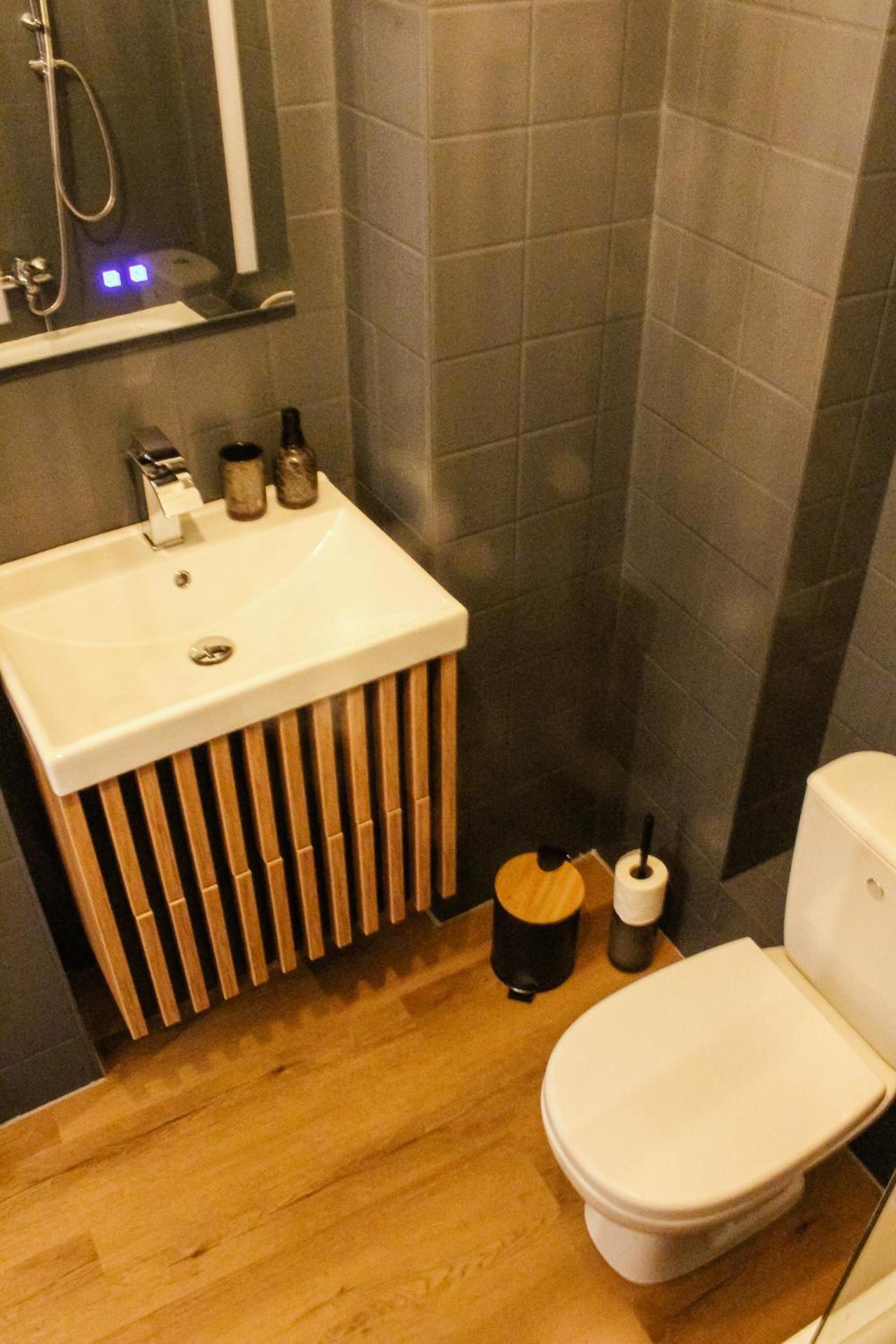 Nuwilu One - Apartment Mit Balkon Im Herzen Erfurts - Magenta Tv- Netflix - Disney Ngoại thất bức ảnh