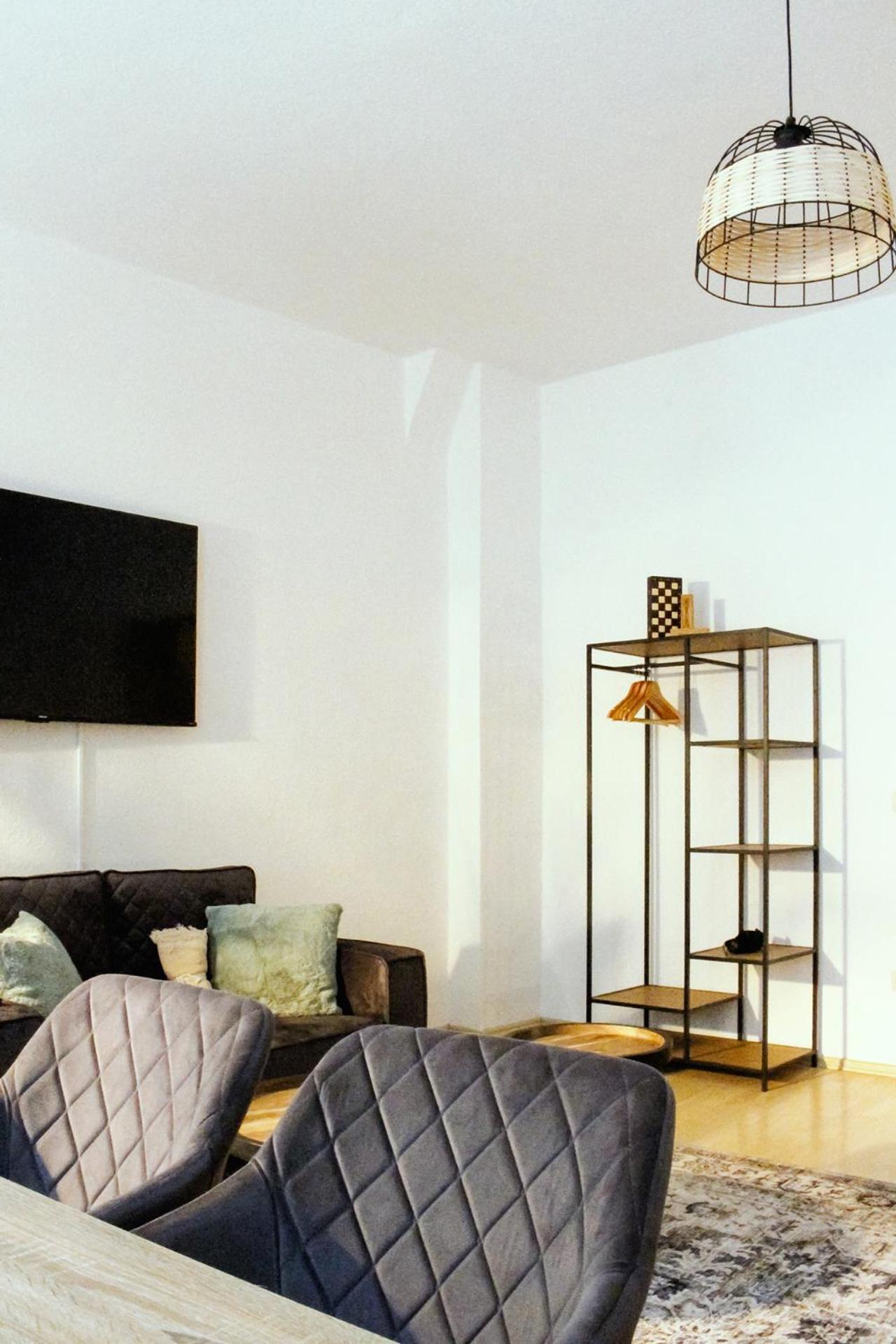 Nuwilu One - Apartment Mit Balkon Im Herzen Erfurts - Magenta Tv- Netflix - Disney Ngoại thất bức ảnh